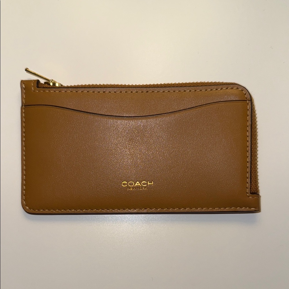 Coach Honey brown zip card case